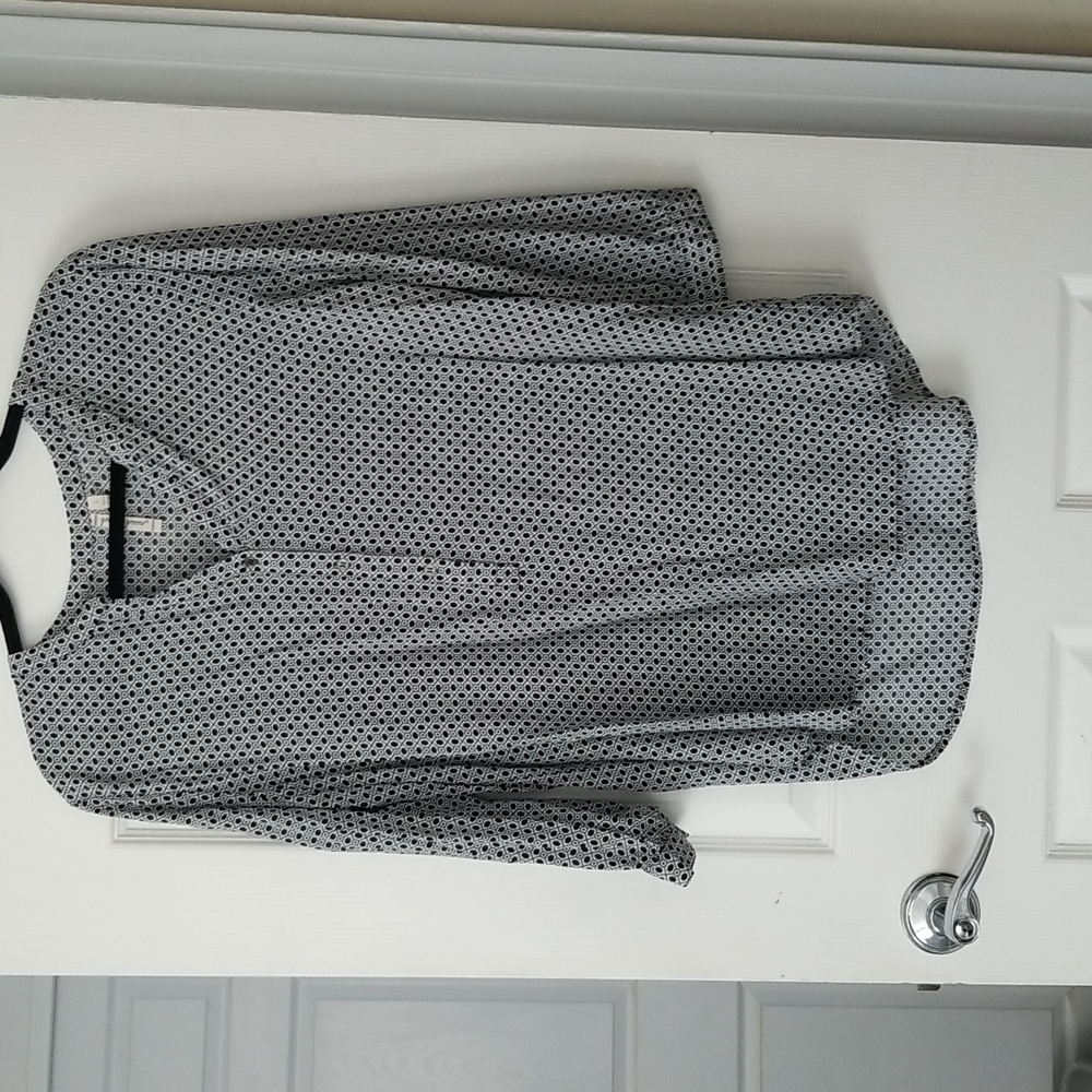 Grande Green Tunic Large Black & white